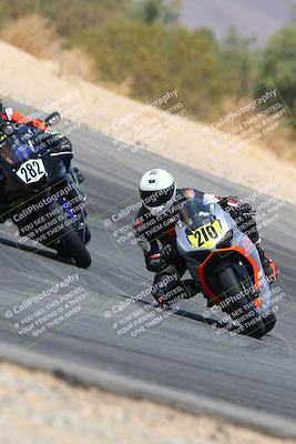 media/Apr-10-2022-SoCal Trackdays (Sun) [[f104b12566]]/Turn 10 (1pm)/